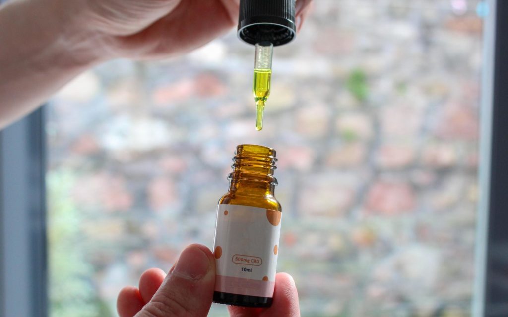 cbd oil vendors switch to cryptocurrency